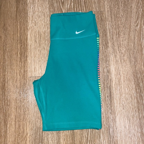 Nike biker shorts - Picture 2 of 4